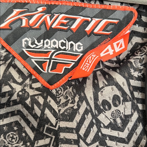 Fox Men's Triangular Patterned Black and White Pants - Picture 2 of 8